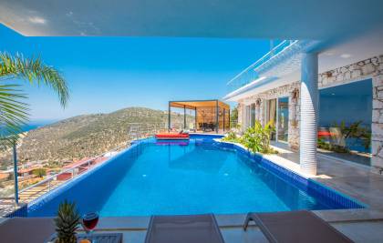 VİLLA ÇIRAĞAN 1292