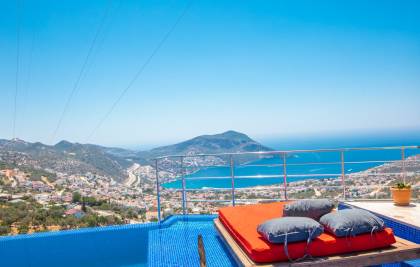 VİLLA ÇIRAĞAN 1292