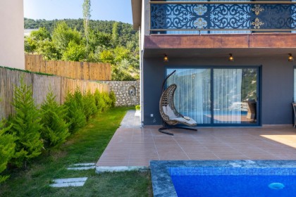 villa paragonal